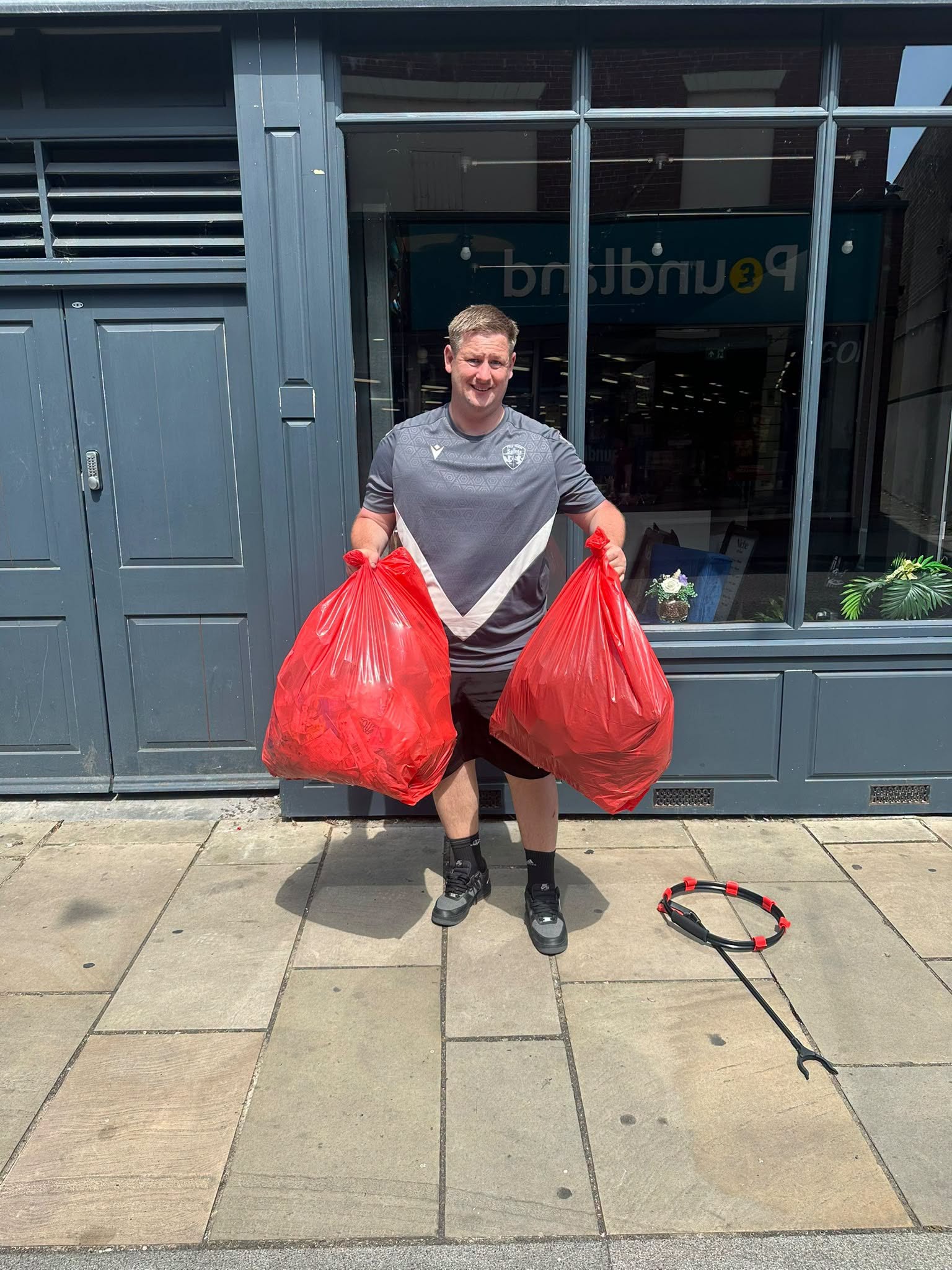 TNS #StayOnSide litter project